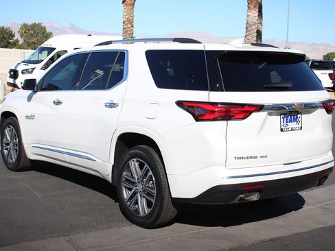 Used 2023 Chevrolet Traverse High Country AWD/4WD image 5