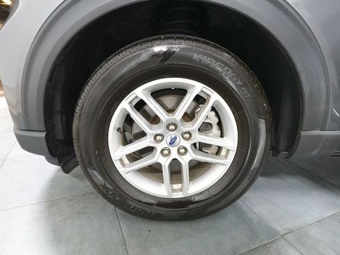 Certified 2025 Ford Explorer Active AWD/4WD image 39