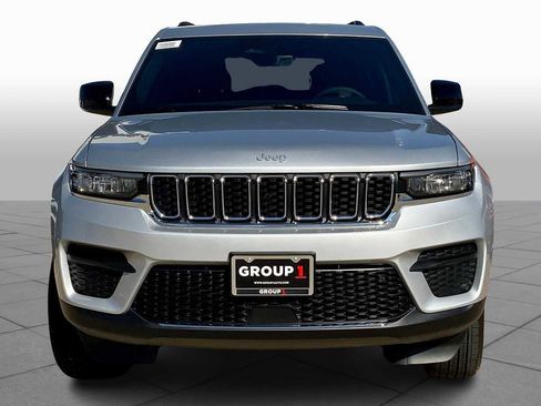 New 2025 Jeep Grand Cherokee Laredo X image 3
