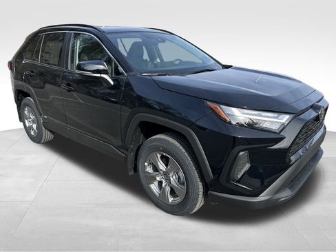 New 2025 Toyota RAV4 XLE image 7