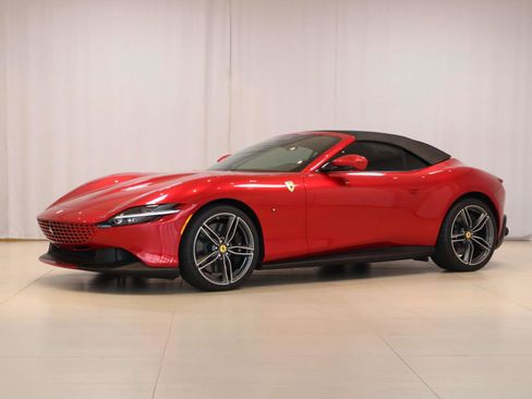 Certified 2025 Ferrari Roma Convertible RWD image 38