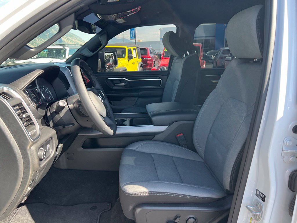 Used 2025 RAM 1500 Big Horn AWD/4WD image 25