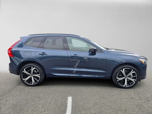 Certified 2023 Volvo XC60 T8 Ultimate w/ Climate Package AWD/4WD image 2