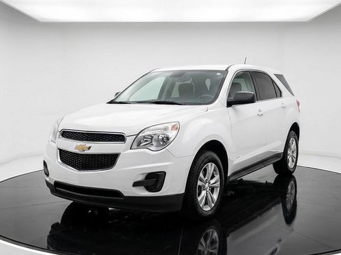 Used 2015 Chevrolet Equinox LS FWD image 3