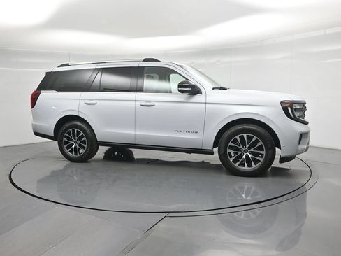 Certified 2025 Ford Expedition Platinum AWD/4WD image 24