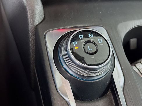 Used 2024 Ford Escape ST-Line w/ Cold Weather Package image 24