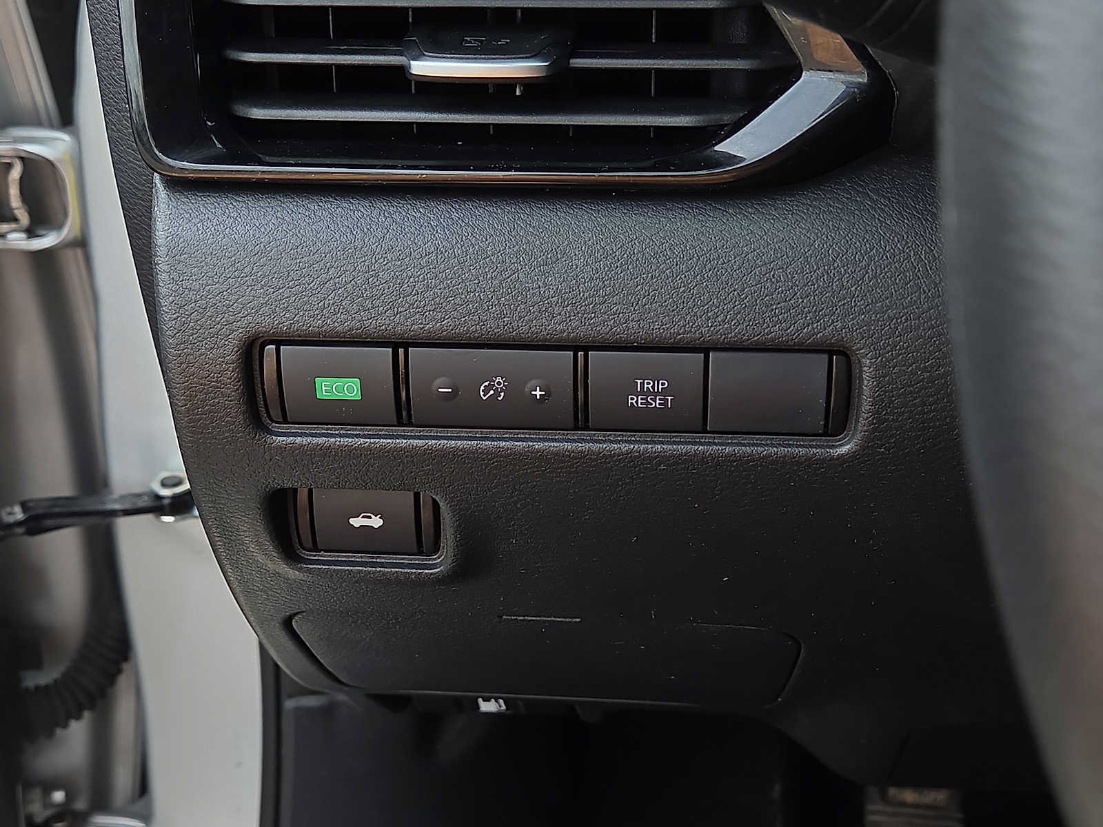 Used 2023 Nissan Sentra SV FWD image 24