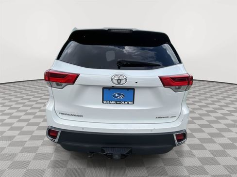 Used 2018 Toyota Highlander Limited AWD/4WD image 21