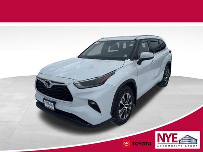 Used 2022 Toyota Highlander XLE