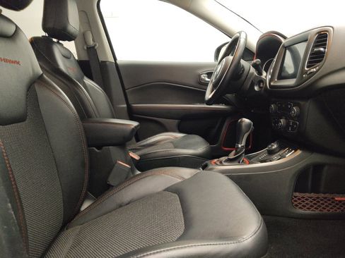 Used 2018 Jeep Compass Trailhawk AWD/4WD image 21