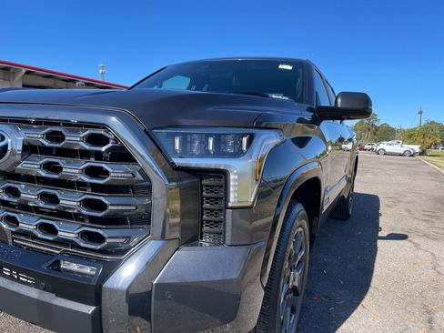 Used 2024 Toyota Tundra Platinum image 10