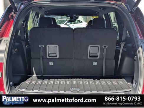 Used 2023 Jeep Grand Cherokee L Laredo image 11