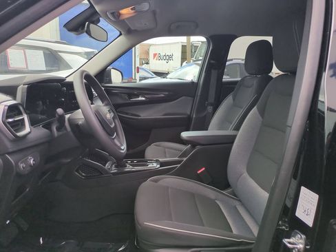 Used 2025 Chevrolet TrailBlazer LT AWD/4WD image 22