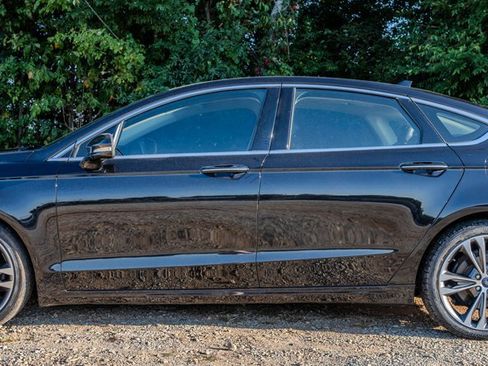 Used 2020 Ford Fusion Titanium AWD/4WD image 2