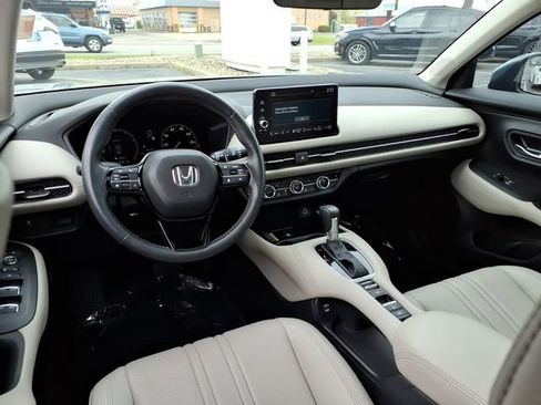 Certified 2024 Honda HR-V EX-L image 6
