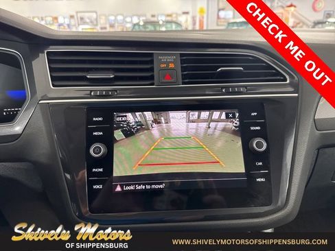 Used 2024 Volkswagen Tiguan SE image 18