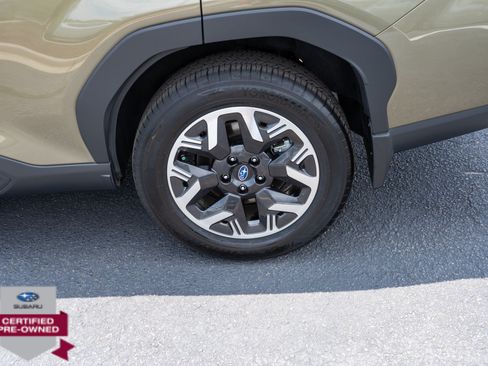 Certified 2026 Subaru Forester Premium w/ Base/Premium Package AWD/4WD image 11