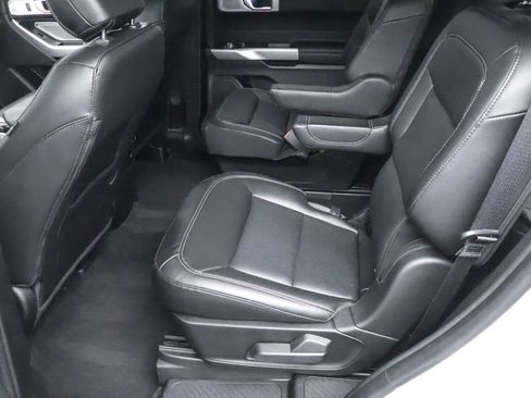 Used 2022 Ford Explorer Limited w/ Limited Technology Package image 21
