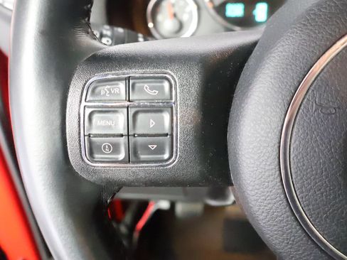Used 2016 Jeep Wrangler Unlimited Sahara w/ Connectivity Group AWD/4WD image 35