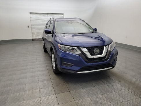 Used 2020 Nissan Rogue SV FWD image 13