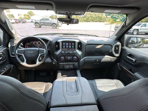 Used 2021 Chevrolet Silverado 1500 LT Trail Boss w/ Convenience Package II AWD/4WD image 27