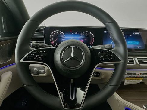 New 2026 Mercedes-Benz GLE 580 4MATIC image 11