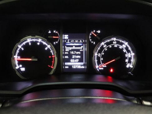 Used 2024 Toyota 4Runner TRD Sport w/ Technology Package AWD/4WD image 39