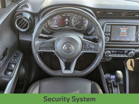 Used 2020 Nissan Kicks SR w/ SR Premium Package image 18