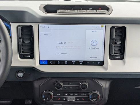 New 2026 Ford Bronco Heritage Edition AWD/4WD image 18