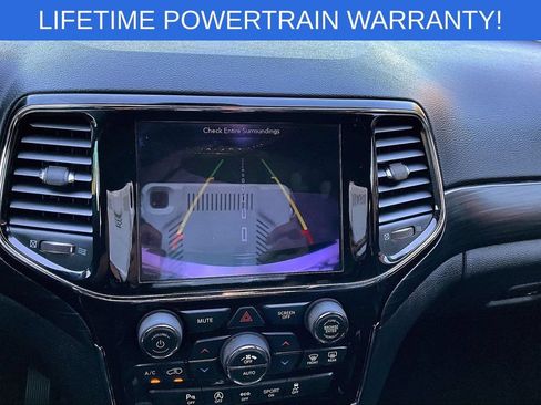 Used 2019 Jeep Grand Cherokee Altitude RWD image 29