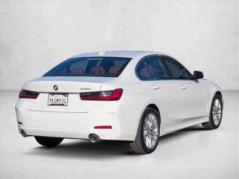 Certified 2024 BMW 330i Sedan w/ Premium Package image 5