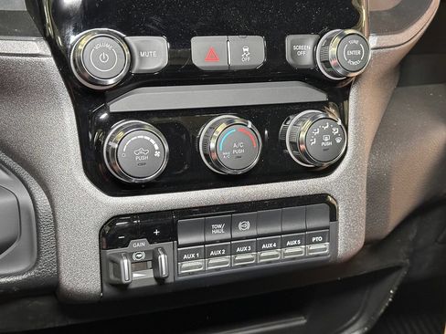 New 2026 RAM 5500 Tradesman w/ Chrome Appearance Group AWD/4WD image 25