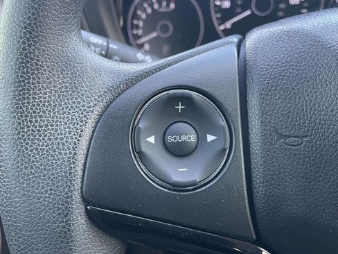 Used 2017 Honda HR-V LX image 22