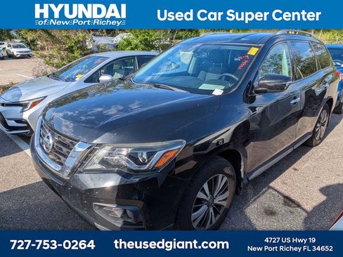Used 2018 Nissan Pathfinder SV w/ SV Tech Package AWD/4WD image 1