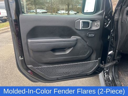 Used 2023 Jeep Wrangler Unlimited w/ Cold Weather Group image 26