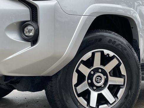 Used 2024 Toyota 4Runner TRD Off-Road image 8