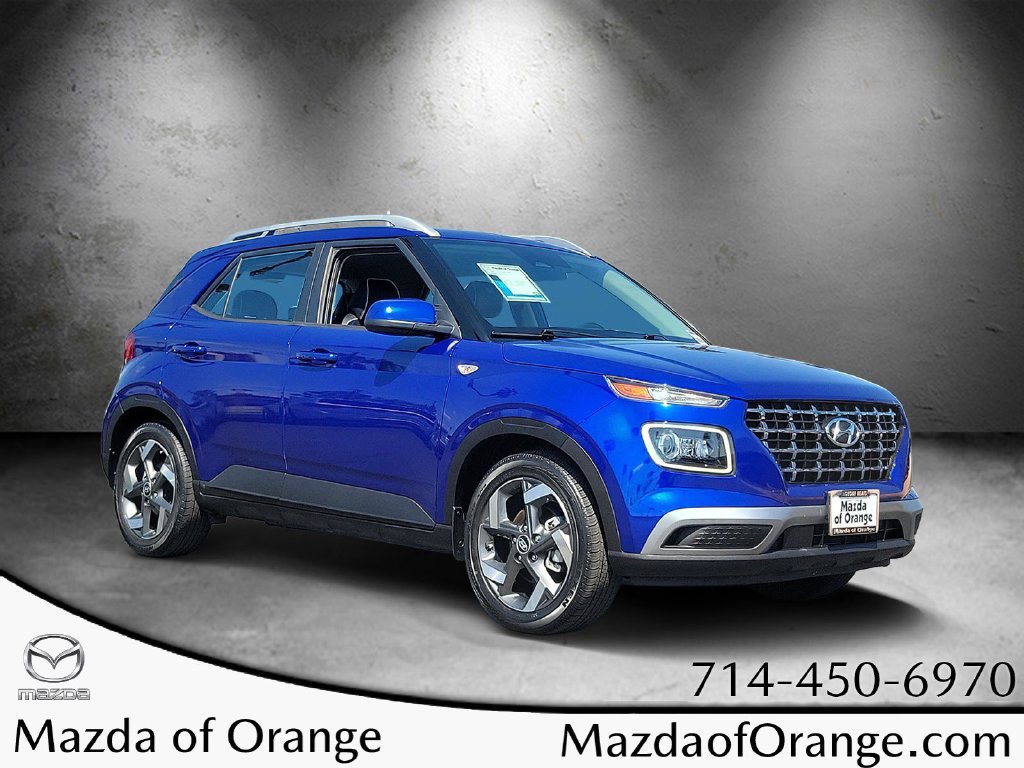 Used 2023 Hyundai Venue Limited FWD image 1