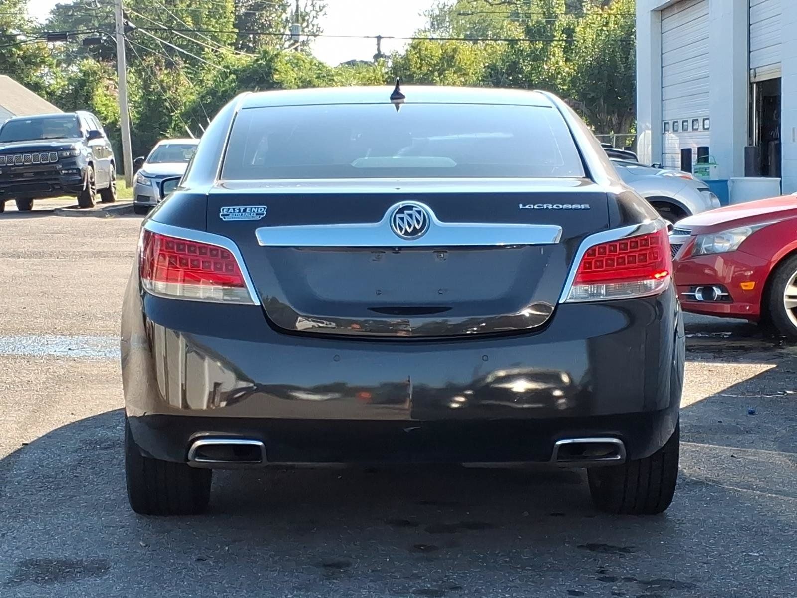 Used 2013 Buick LaCrosse Premium w/ Driver Confidence Package FWD image 4