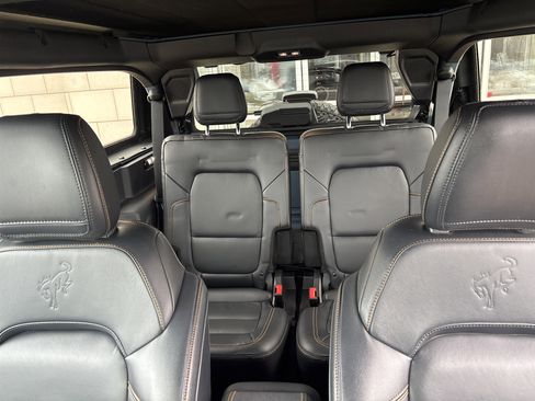 Used 2024 Ford Bronco Badlands image 28