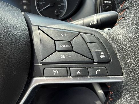 Used 2024 Nissan Versa SR FWD image 22