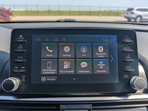 Used 2018 Honda Accord EX image 18