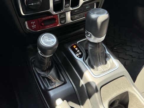 Used 2023 Jeep Wrangler Unlimited Rubicon 392 w/ Xtreme Recon 35" Tire Package AWD/4WD image 26