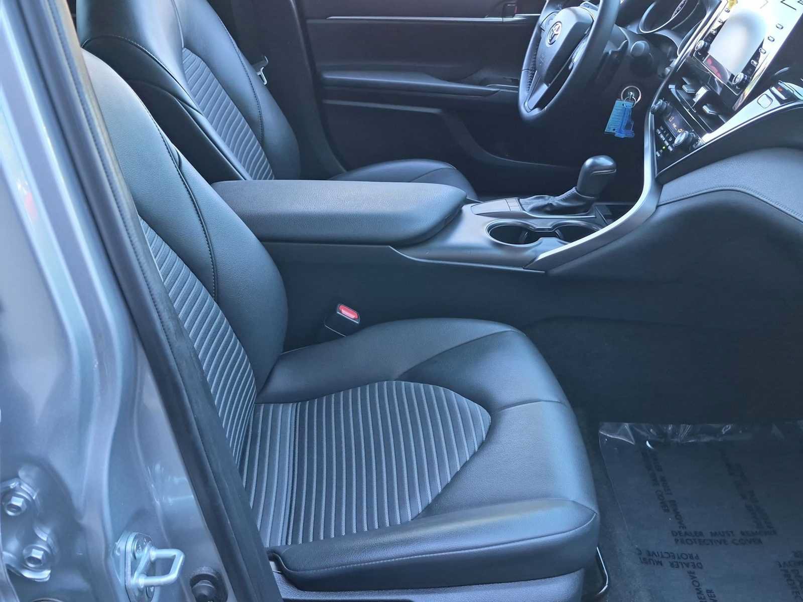 Used 2023 Toyota Camry SE FWD image 21