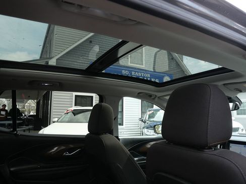 Used 2020 GMC Terrain SLE w/ Driver Convenience Package image 26