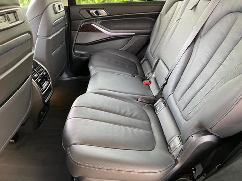 Used 2020 BMW X7 xDrive40i w/ Premium Package AWD/4WD image 42