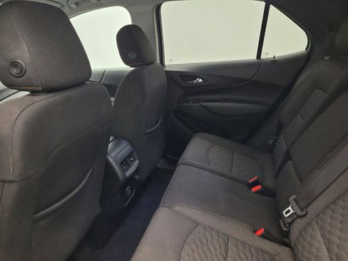 Used 2019 Chevrolet Equinox LT image 18