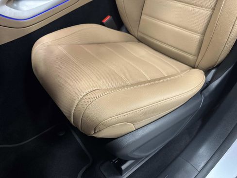 Certified 2025 Mercedes-Benz GLS 450 4MATIC image 20