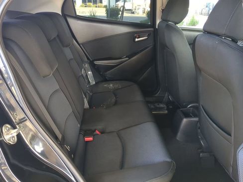 Used 2017 Toyota Yaris iA image 27