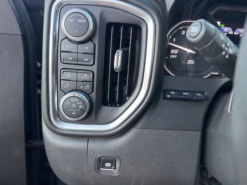 Used 2020 GMC Sierra 1500 AT4 w/ AT4 Premium Package AWD/4WD image 19