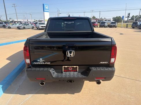 Used 2023 Honda Ridgeline RTL-E image 10